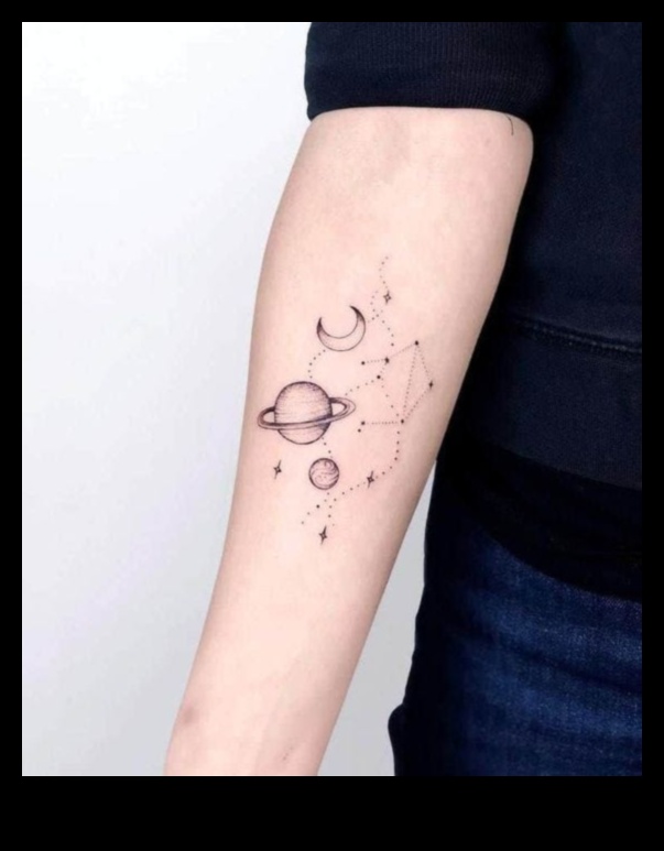 Eleganță subtilă Crește-ți stilul cu măiestria minimalistă a tatuajelor 4 Eleganță subtilă: ridicați-vă stilul cu măiestria minimalistă a tatuajelor