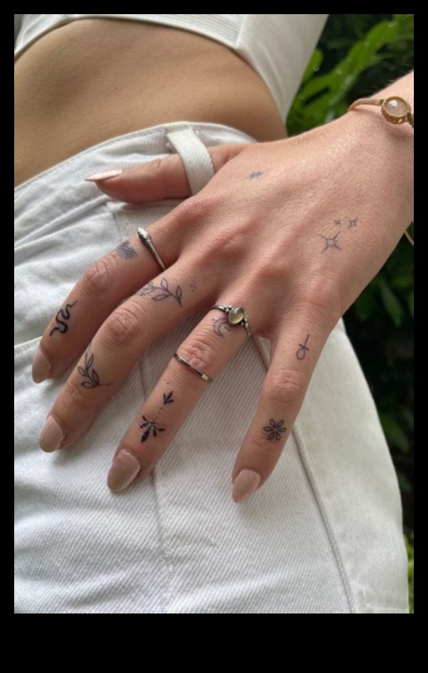 Eleganță subtilă Crește-ți stilul cu Maestria minimalistă a tatuajelor 2 Eleganță subtilă: ridicați-vă stilul cu măiestria minimalistă a tatuajelor