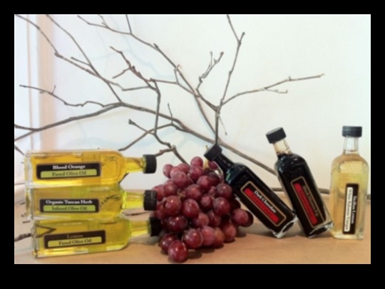 Meșteșuguri culinare cu uleiuri și oțet infuzate: arome sporite