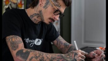 Eternal Elegance: Călătorie în lumea tatuajelor japoneze